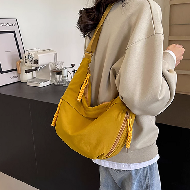 레드에셋 반달 크로스백 반달백 여성 남성 가방