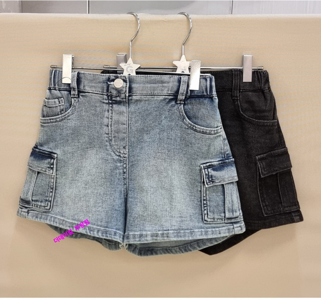 더데이걸 부평점 '26NEW 자연스러운 워싱 카고 포켓 포인트로 부드럽고 스판력 좋아 활동 편하고 멋스러운 여아 데일리 카고 데님 팬츠