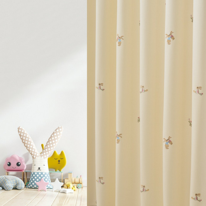 바니 토끼 키즈자수 커튼 향균 반창 작은방 안방 맞춤제작 형상기억 아이방 나비주름 암막커튼