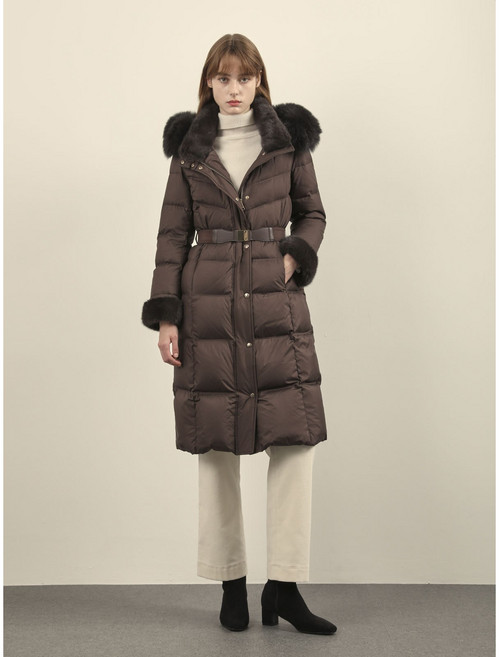 [여성/올리비아로렌] 등판 렉스로 보온성을 더한 슬림핏 롱 구스다운점퍼 VVPKD4WB261