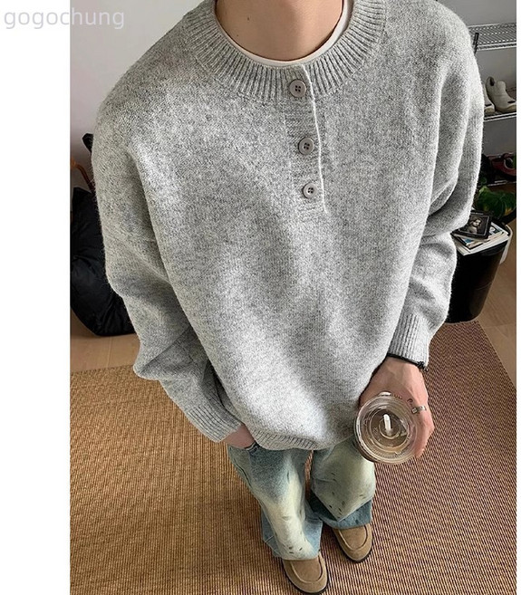 灰色美式亨利領毛衣男款，冬季高級感慵懶風打底針織衫，cleanfit外套首選