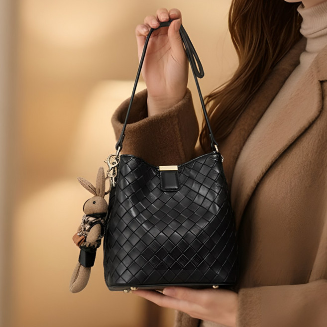 아엘리에 시그니처 키링 104엘르 데일리 크로스백