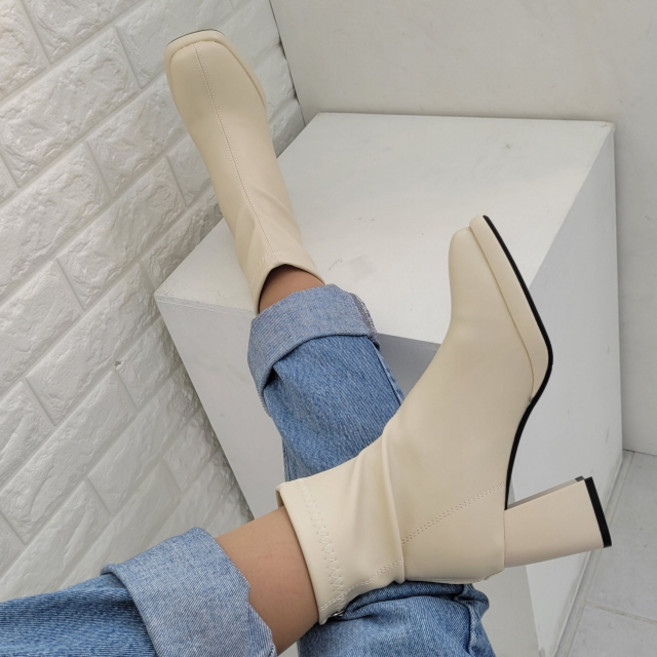 아멜리아 가보시 앵클 부츠 (7cm 2color)