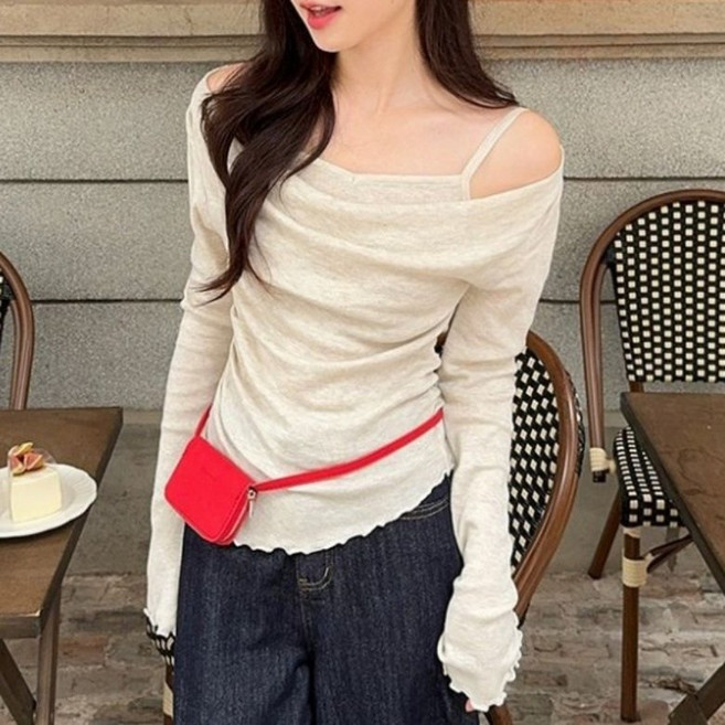 아이엠몽 여성 슬림핏 스트랩 오프숄더 긴팔 티셔츠