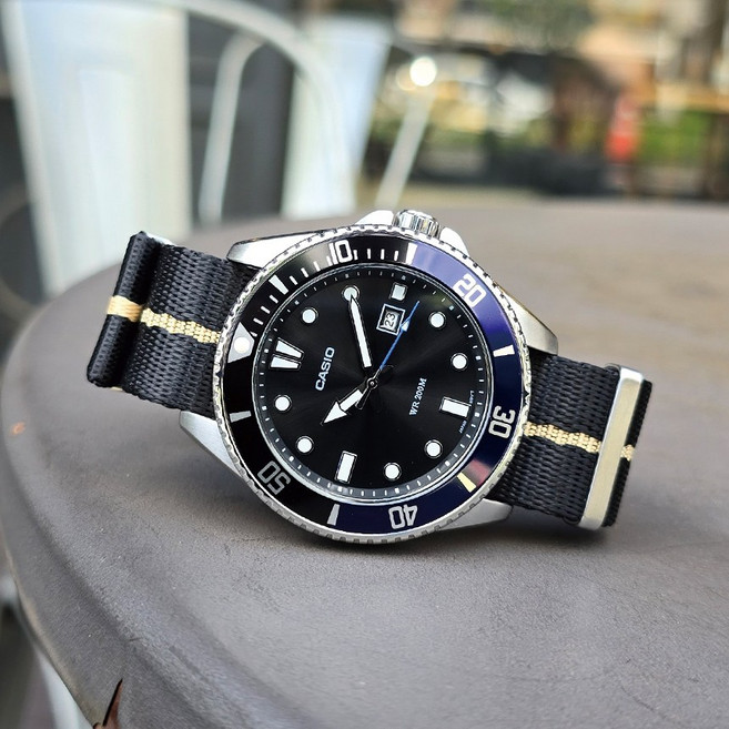 프리미엄 스트라이프 나토밴드 20mm 22mm 문스와치 해밀턴 세이코 카시오 호환 시계줄