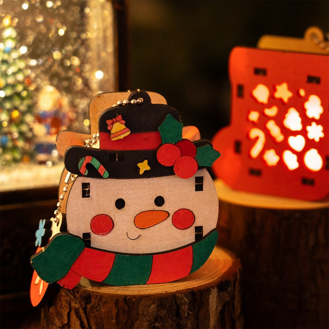 민화샵 크리스마스 LED 키링 만들기 무드등 겨울 트리나무 오너먼트 DIY키트 트리 눈사람 양말 열쇠고리, MDF LED 키링 만들기-눈사람, 1개