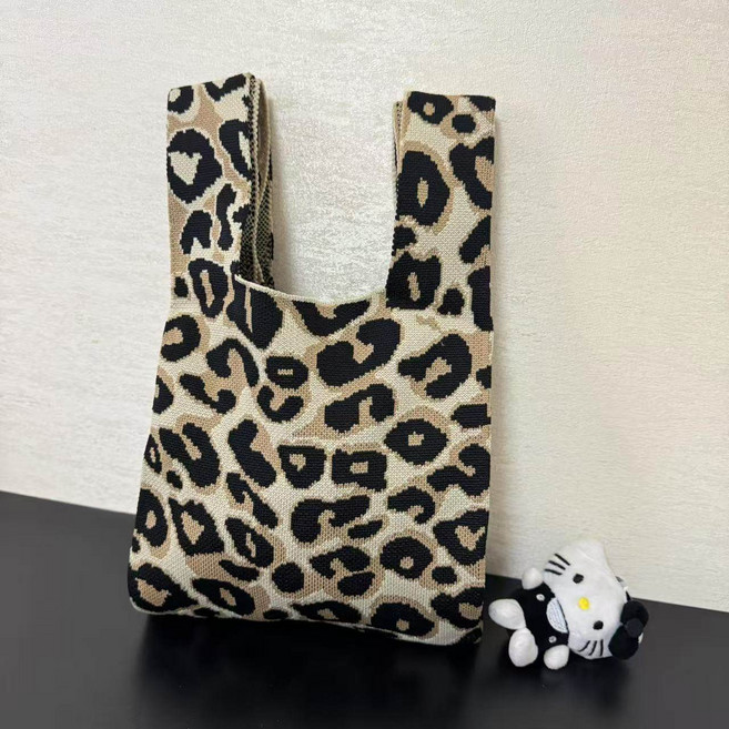 금원 손뜨개니트 핸드폰가방 미니크로스백