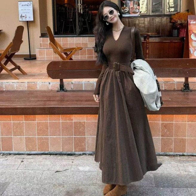 슬림소녀 여성 봄가을 브이넥 슬림 A라인 스커트 빅 스커트 긴팔 원피스 패션 심플 롱 순색의 스커트