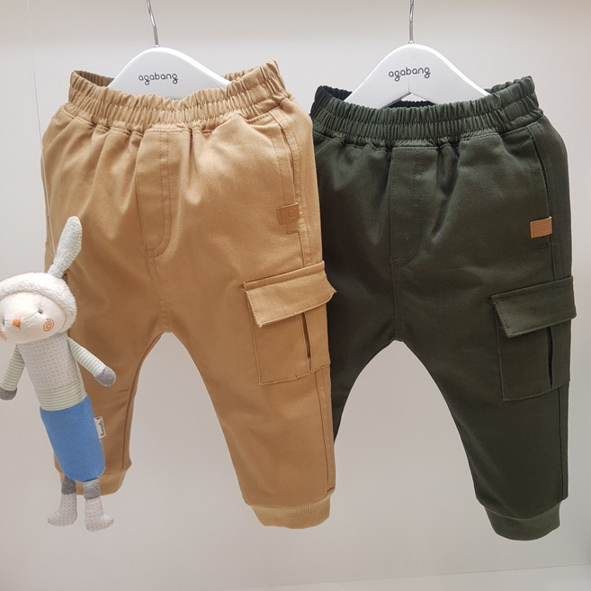 아가방 60% 가을 베이비페어! 요즘 이거 핫하지 유아 카고팬츠 조거팬츠 처럼 밴딩처리도 깔끔 카고 포켓도 어쩜 외출복! 훌륭한 바지 하나면 외출이즐거워! 아동 사이즈 업