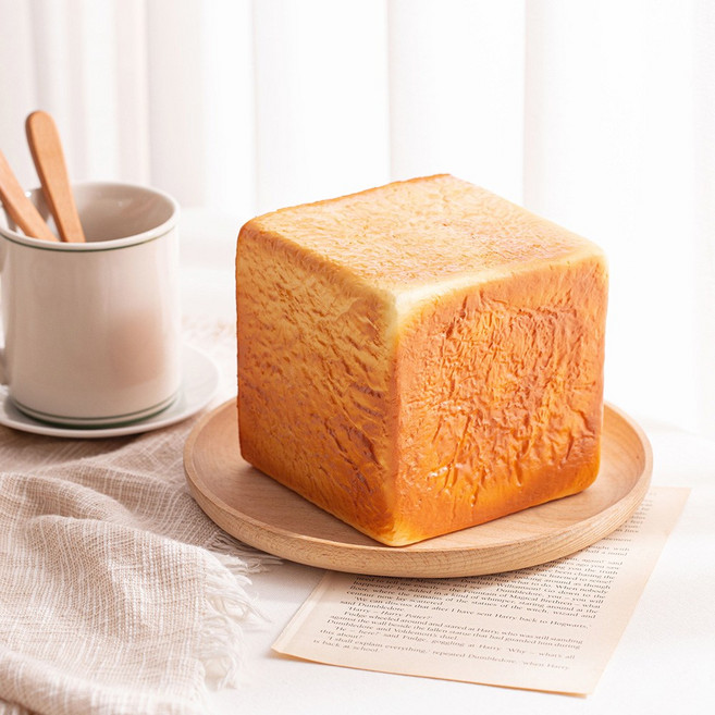 [데코봉봉] 폭신한 사각 통식빵 모형-자르지 않은 가짜 자이언트 토스트 통밀 브리오슈 큐브 인조 베이커리 카페 디저트 제과제빵 음식 식품 매장 촬영 연출 진열 디스플레이