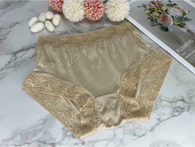 【碧多妮】女性純蠶絲中腰平口內褲[DS065-2], 香檳色,XL