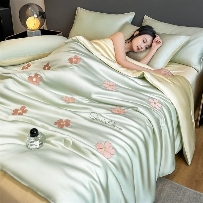 큰귀멍멍 예쁜 부드러운 냉감 여름이불 사계절 이불, 그린 플라워