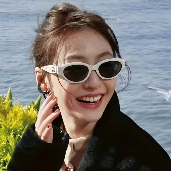 VELORA 오벌 패션 캣츠 자외선 차단 선글라스 케이스포함