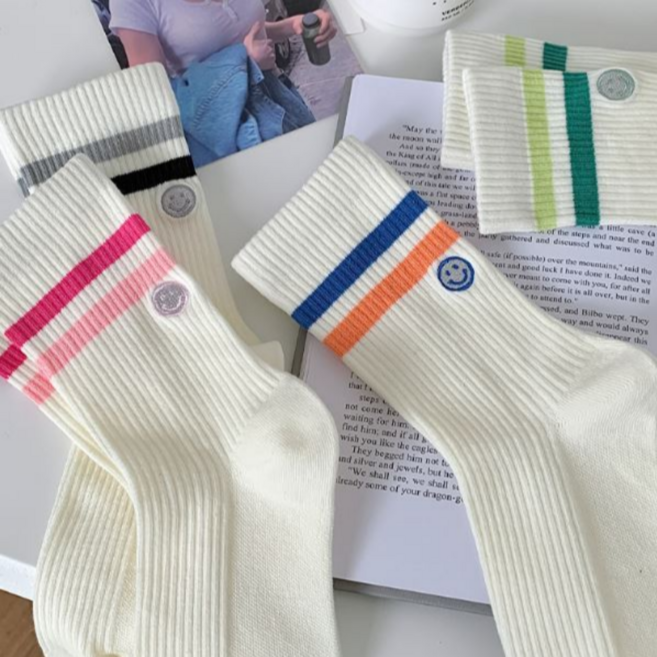 런스트림 여성골프양말 스마일 스트라이프 중목 4족, 1세트, 블랙+그린+블루+핑크