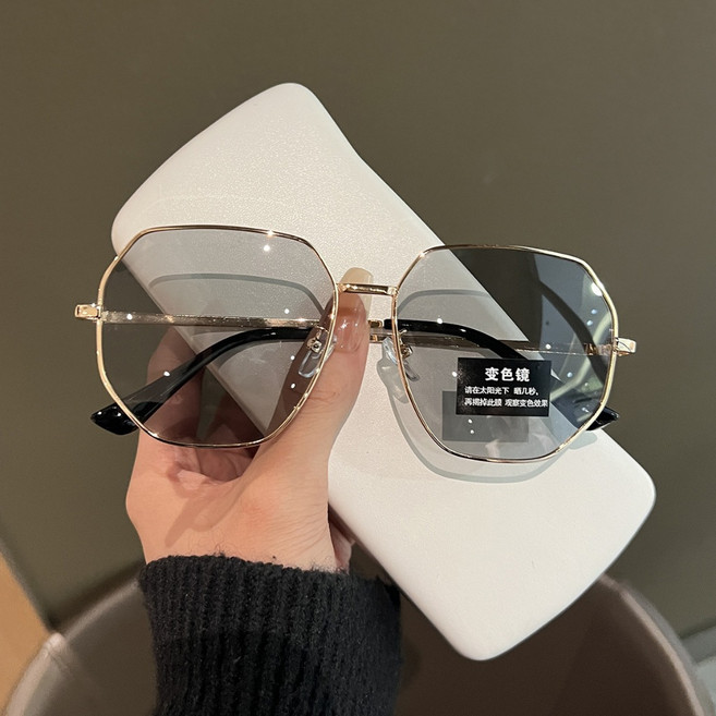 MORAND 偏光多邊形太陽眼鏡 抗UV400 男女款 74160