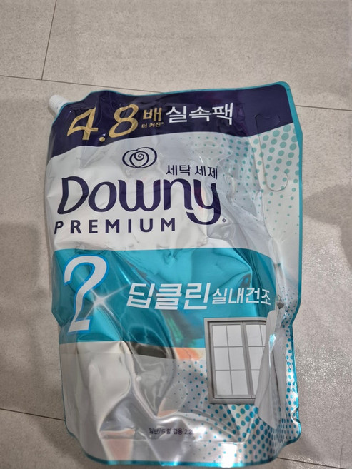 다우니 프리미엄 세탁세제 액체형 실내건조 2X 딥클린 리필형 2.2L 2개