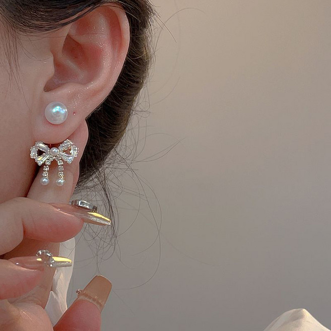 ROYALBELLE 은귀걸이 무알러지 귀고리 나비리본 진주 귀걸이 러블리 귀걸이 Y021905