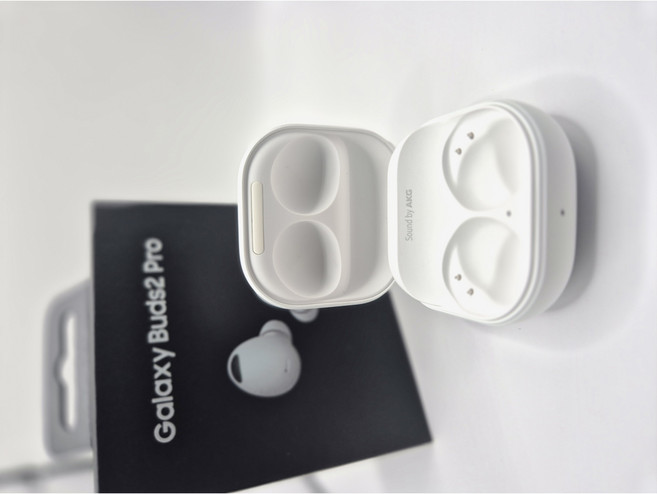 버즈2프로 화이트 본체 충전케이스 단품 중고 낱개 SM-R510, 본체(충전케이스)