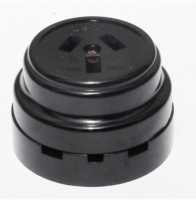 진흥전기 공업용 노출콘센트 3P 20A 접지형, 1개