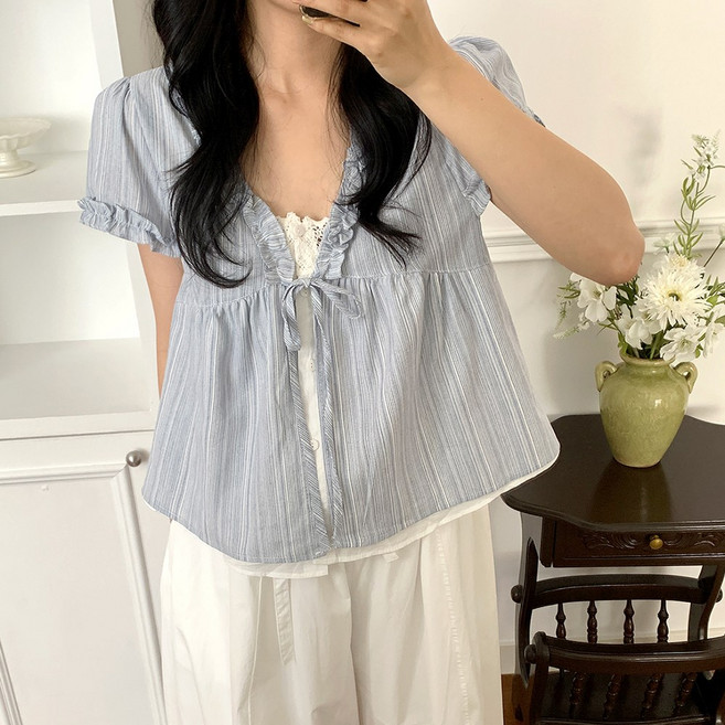 페트리코어 셀리 일체형 프릴 레이스 블라우스