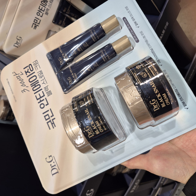 닥터지 블랙 스네일 크림 50ML X 2 + 20ML X 2, 1개, 140ml