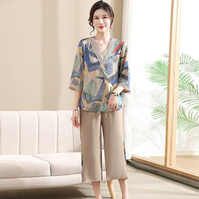 SELEAD 중년 여성 여름 캐주얼 상하 투피스 패션 반팔티 + 운동 7부바지 오버사이즈 4050대 엄마옷 M-3XL