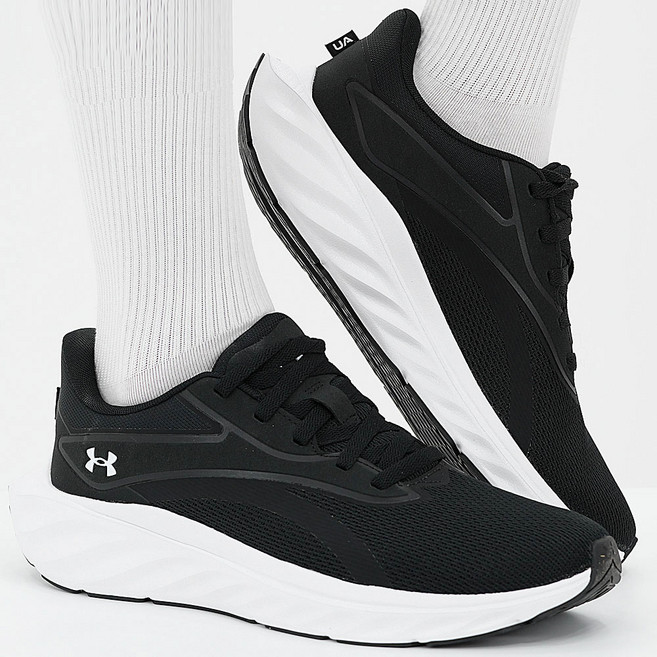 언더아머 남성 러닝화 발편한 쿠셔닝 우수한 접지력 가성비 헬스 운동 스포츠 트레이닝화 데일리 운동화