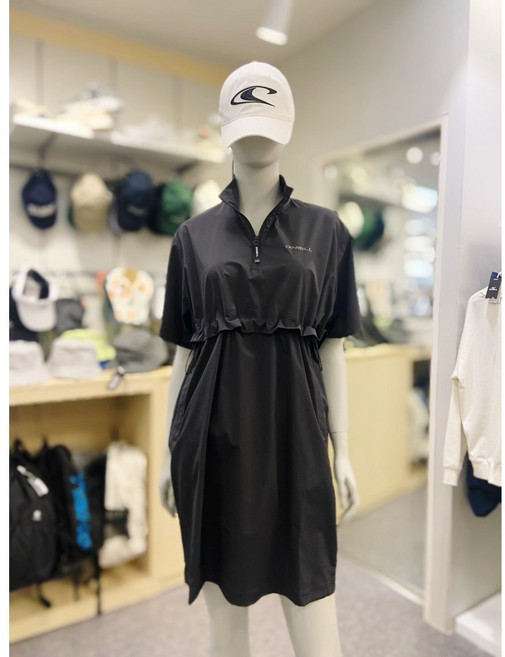 오닐 (O'NEILL) NC 동아쇼핑점 여성 신상품 골프원피스 스포츠원피스 데일리 나일론 스판 활동성 좋은 스트링 반집업 원피스 블랙 OWONN6102