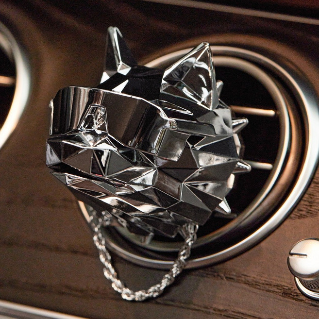 쓰리나인 차 차량용 방향제 불독 명품 힙한늑대 디퓨저 새차 선물, 1개, 블랙체리