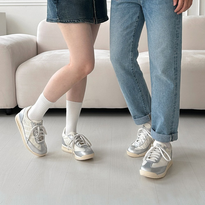 아디다스 SL72 실버크림 남녀공용 러블리컬러 깔끔한 스니커즈 패션양말증정