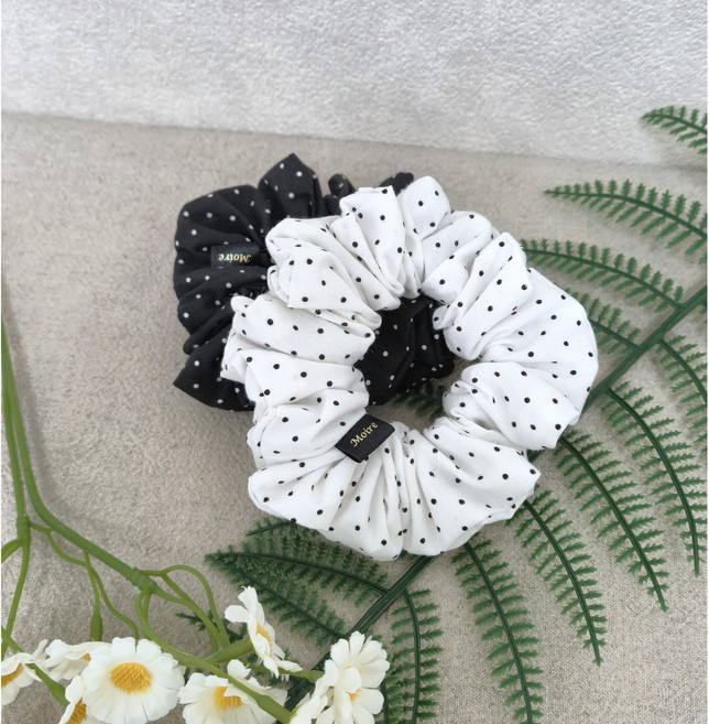무아레작업실 블랙 화이트 도트 미니 스크런치 헤어끈 곱창끈 2종 세트