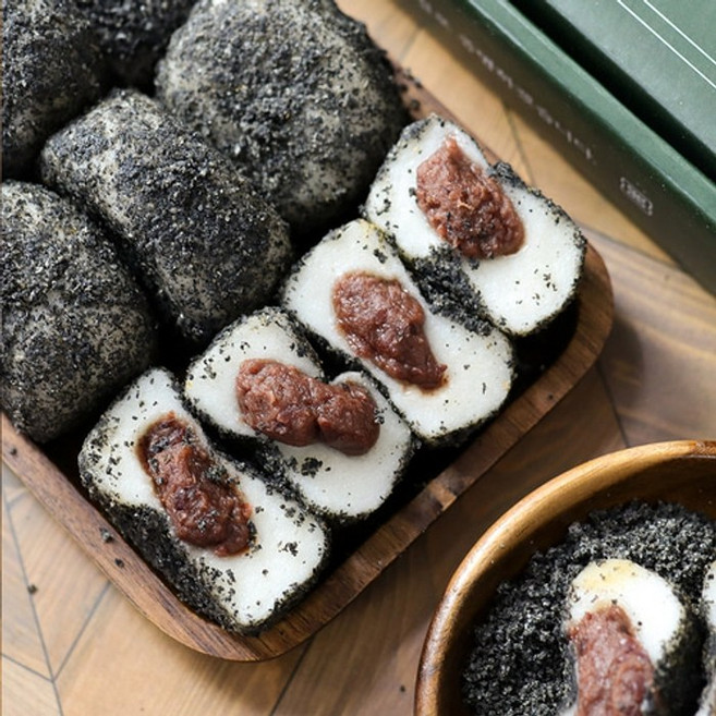 kbhb100% 국내산 흑임자찹쌀떡 1.2kg 고소한 팥앙금 영양 떡 간식 냉동떡 식사대용