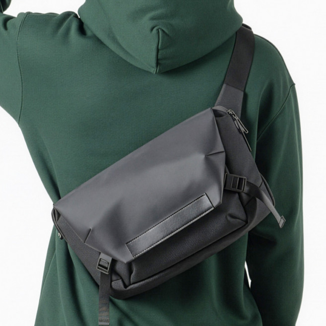 마테마틱 호크 C18 슬링백 크로스백 메신저백 가방