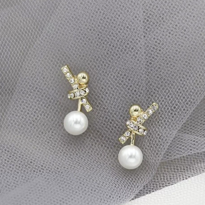 헬렌 큐빅 진주 드롭 귀걸이 미니 여성 데일리 귀걸이