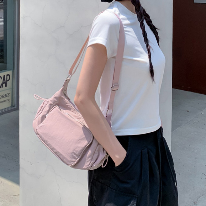 비긴 가벼운 나일론 여성 크로스백 생활방수 여행용 여권 핸드폰 가방