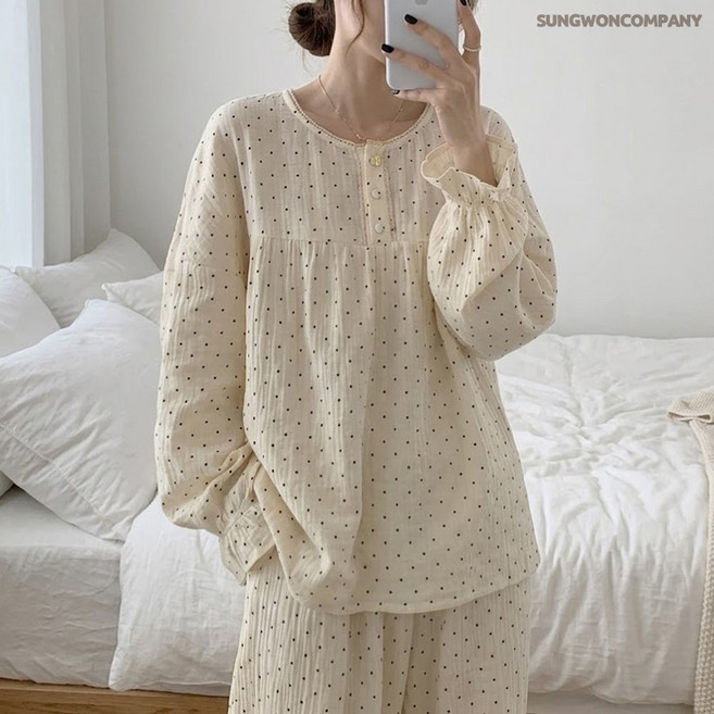 이너퀸 프리수 여성용 도트 땡땡이 빅사이즈 긴팔 레이스 버튼 상하의 세트 파자마 홈웨어 이지웨어 잠옷 상하스윗도트
