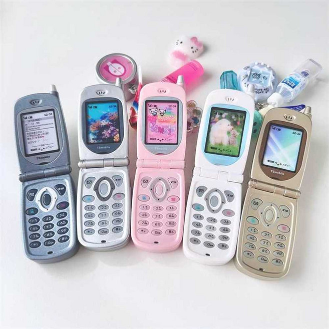 실생활 가라케 피처폰 미니어쳐 안테나 제품 시절 폴더폰 가챠 일본 모형 클래식 마스코트, 1개, 3. 높이 5cm 회색