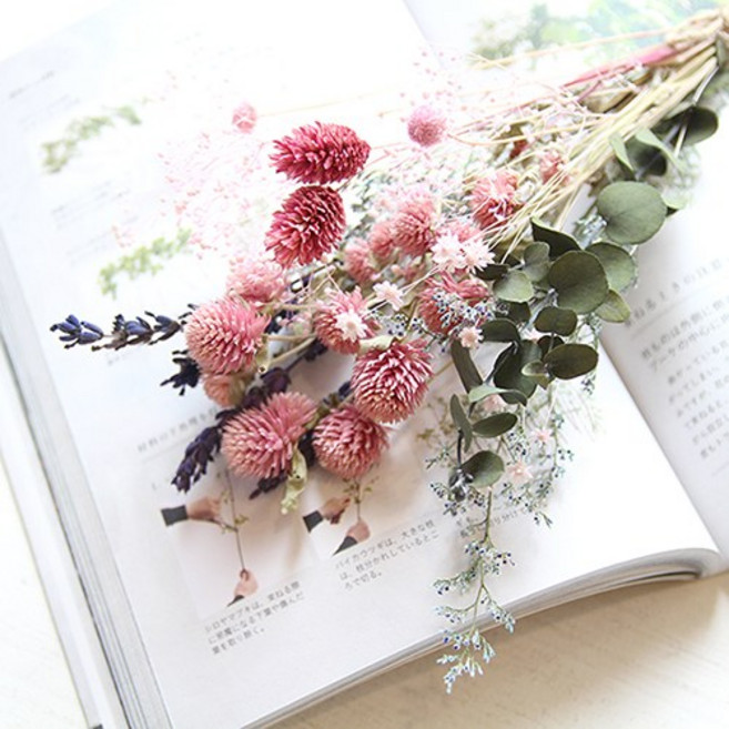 더봄 천일홍과 프리저브드믹스다발