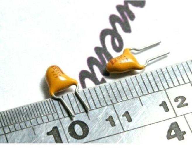 KEMET 0.47uF 35V T355A474K035AS 立式鉭質電容, 1個