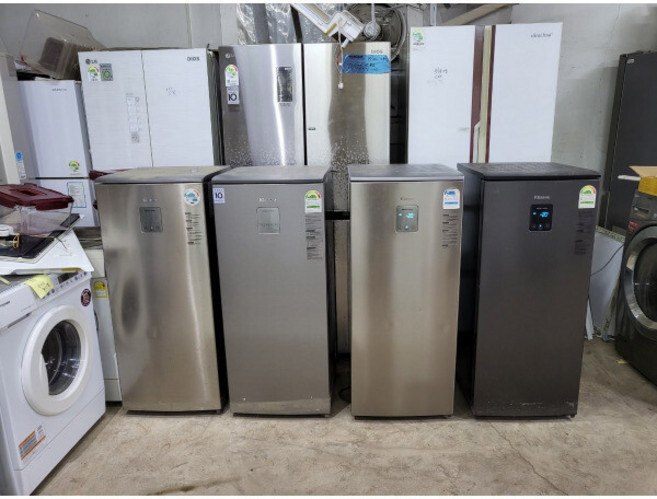 중고스탠드김치냉장고/소형 102리터 1도어