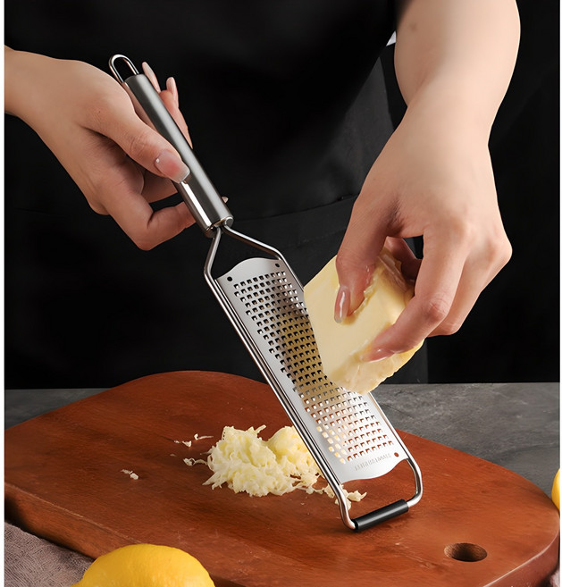 생활콕 쉐프들이 추천하는 2in1 치즈그라인더 치즈 그레이터, 1개