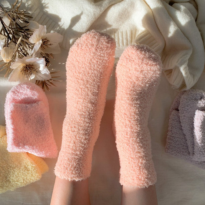 블루씨티 2켤레 세트 무지 파스텔 뽀송 롱 수면 보온 양말