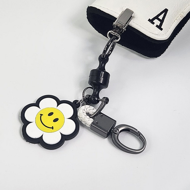 아이언티샷 멀티 퍼터키퍼 자석 마그네틱 퍼터 키퍼 커버 집게 홀더 데이지꽃, 1개, 화이트