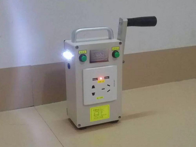 자가발전기 소형 발전기 핸드 비상용 차박 비상용, 배터리 포함 충전식 핸드크랭크 발전기, 1개