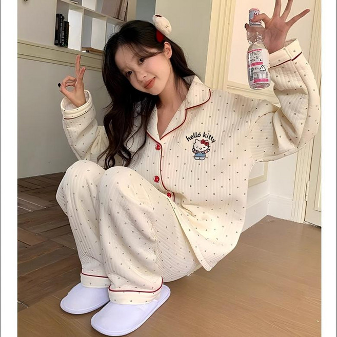 LOVEND 산리오 귀여운 헬로키티 캐릭터 여성 겨울 잠옷 세트 홈웨어극세사세트