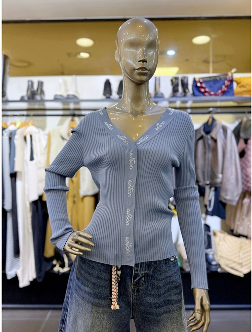 제시뉴욕 신구로점 레터링 브이넥 골지 가디건 DE15NSKG5170