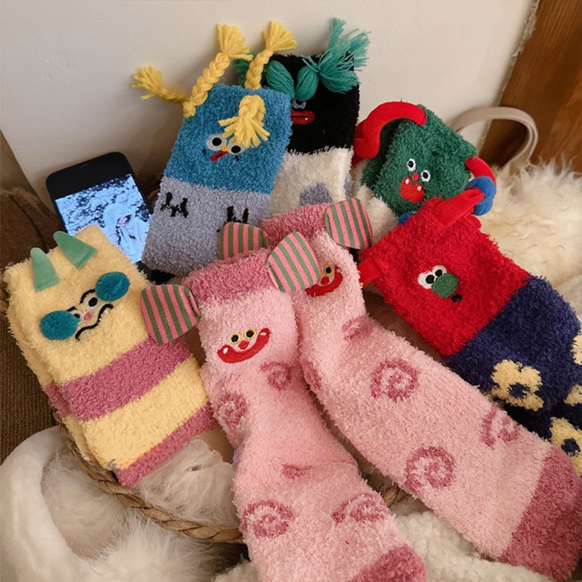 Banjiwu 여성 귀여운 겨울 수면 양말 장목 양말 중목 양말 중목 양말 도톰한 보온 방한 용품 수면 양말 패션 무압박 수면 양말 퍼 양말 6족 세트