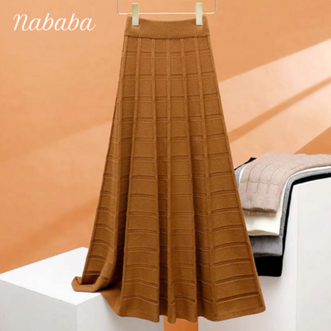 나바바 NS287 여성 심플 엠보싱 단가라 밴딩 니트 스커트