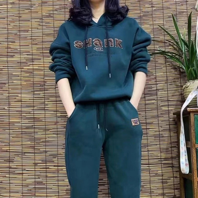 AREVI New겨울 여성 트레이닝복 세트기모 캐주얼 날씬해 보이는 빅사이즈 루즈핏