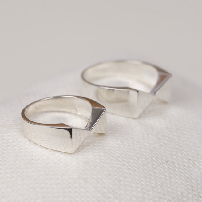 순은 실버 심플 도톰 리본반지 애끼 포인트 은반지